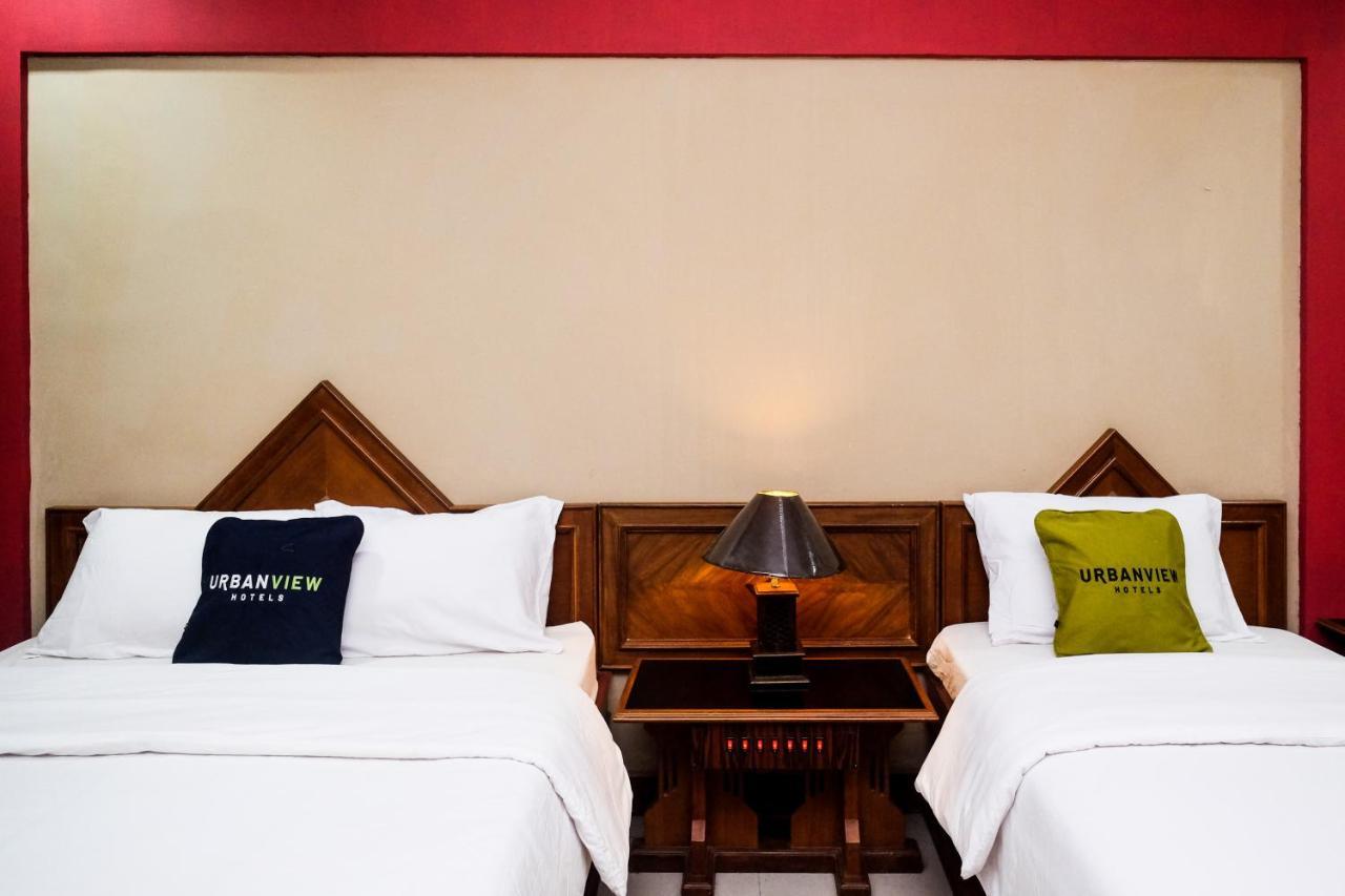 Urbanview Hotel Syariah Wisnugraha By Reddoorz Yogyakarta Exterior foto