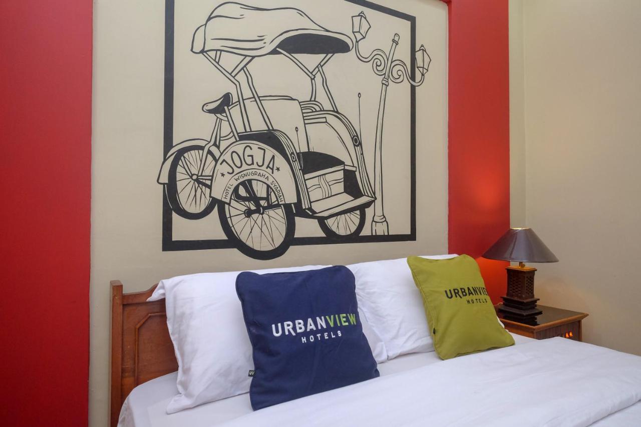 Urbanview Hotel Syariah Wisnugraha By Reddoorz Yogyakarta Exterior foto