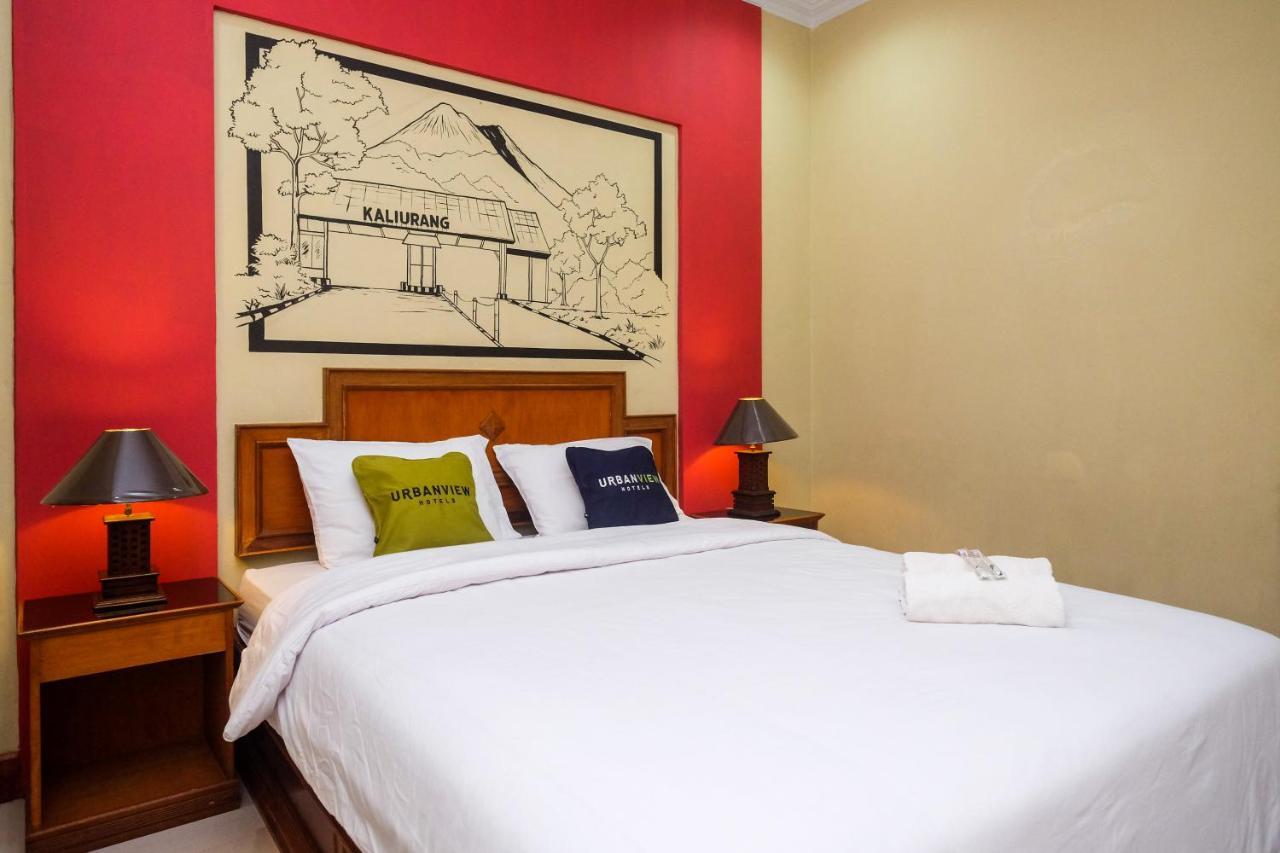 Urbanview Hotel Syariah Wisnugraha By Reddoorz Yogyakarta Exterior foto
