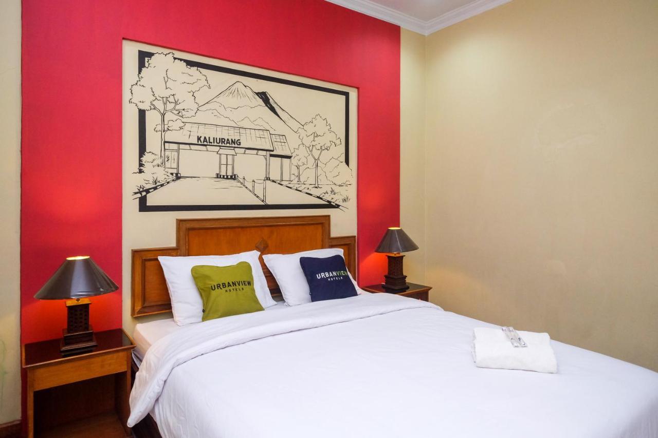 Urbanview Hotel Syariah Wisnugraha By Reddoorz Yogyakarta Exterior foto
